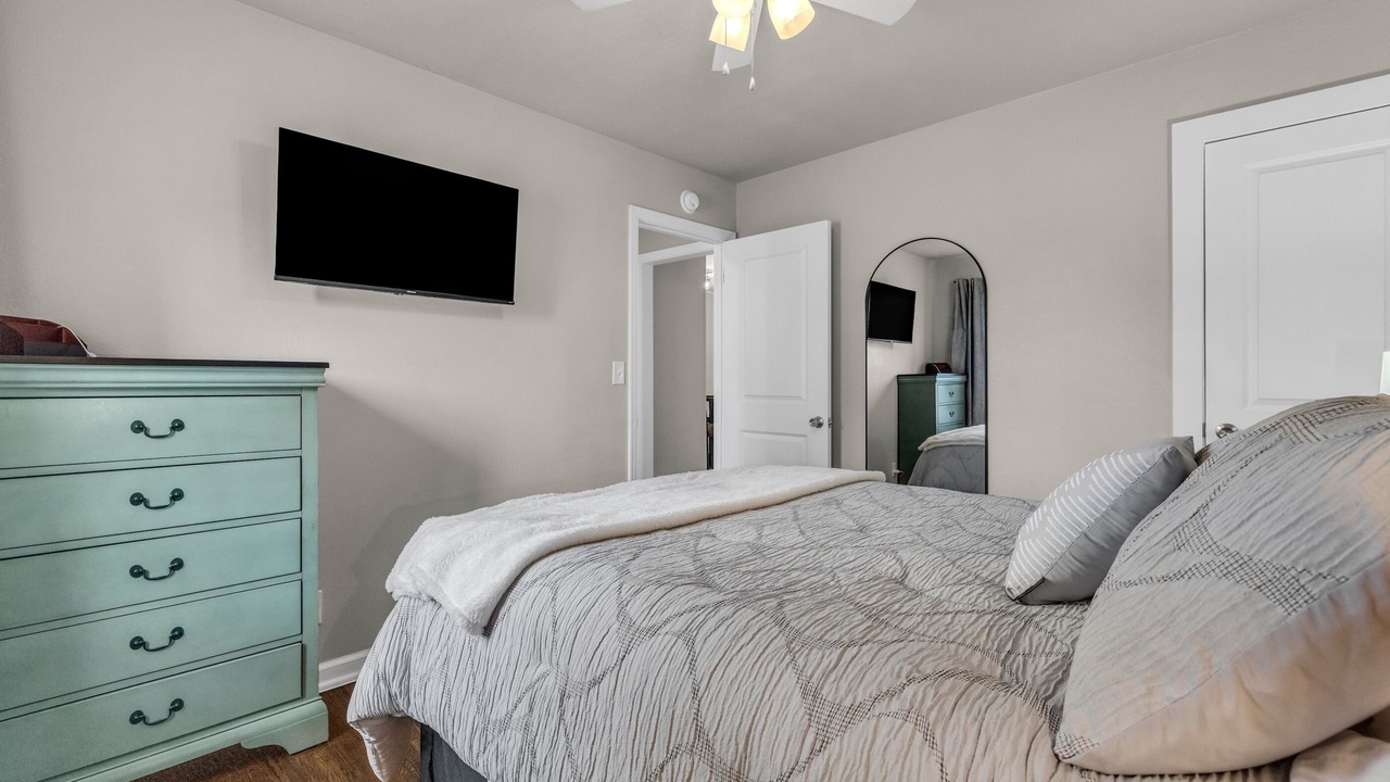 Photo of Bedroom in Cherry Street