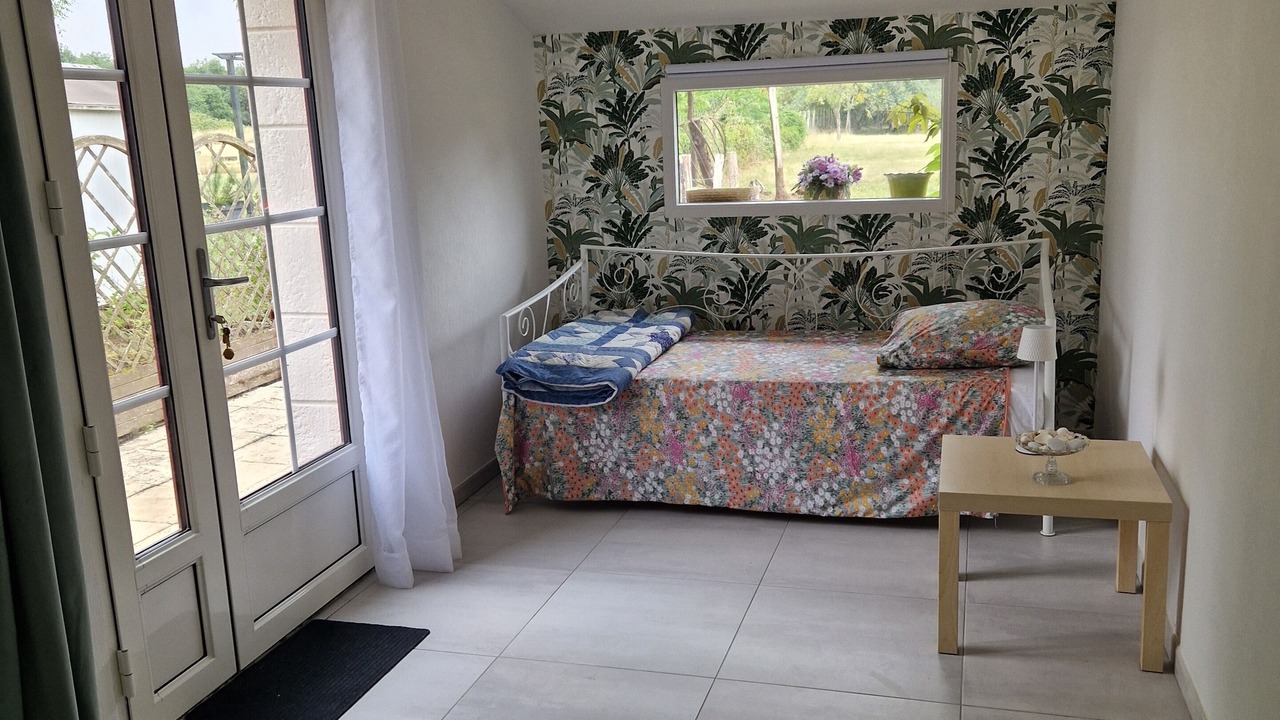 Photo of Bedroom in Hommes