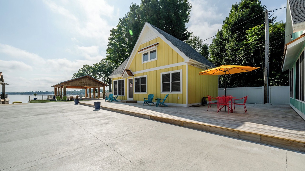 Photo of Outdoor in Paw Paw Lake