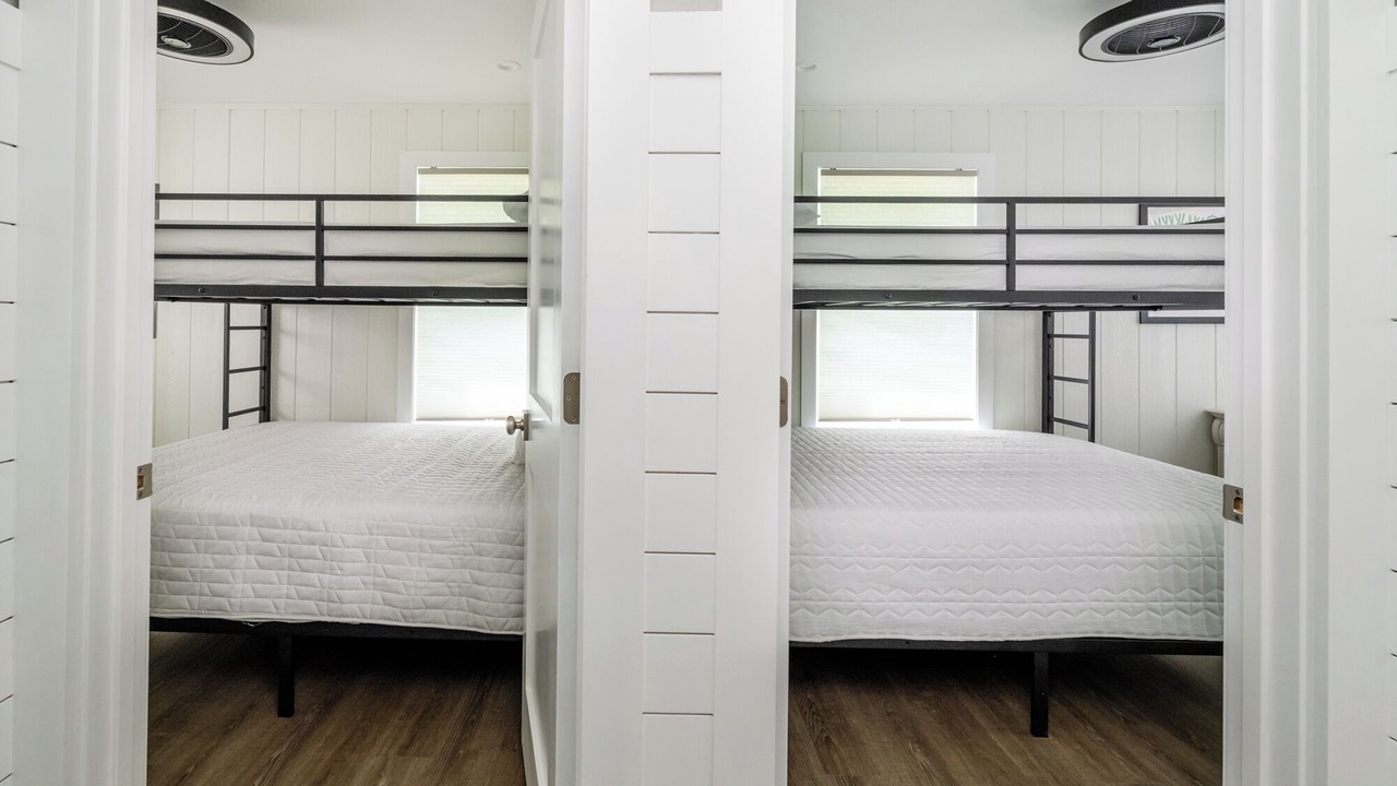 Photo of Bedroom in Paw Paw Lake