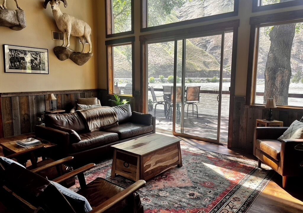 Photo of Livingroom in Riggins