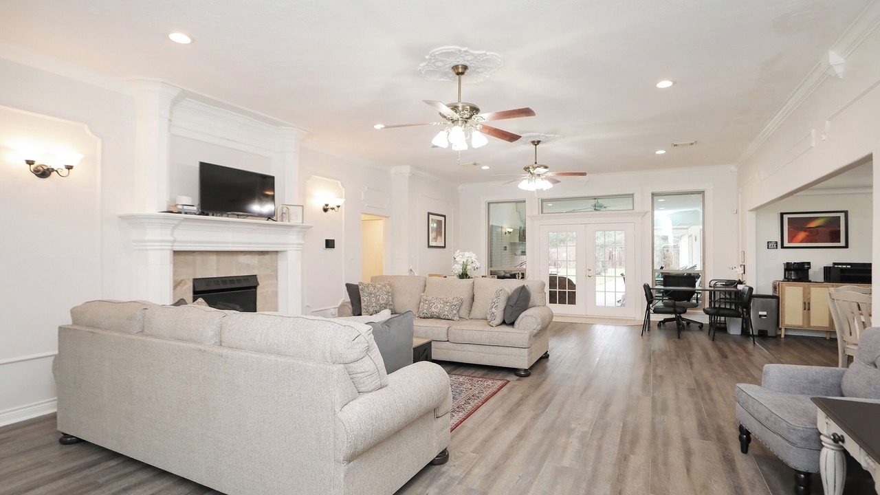 Photo of Livingroom in Humble