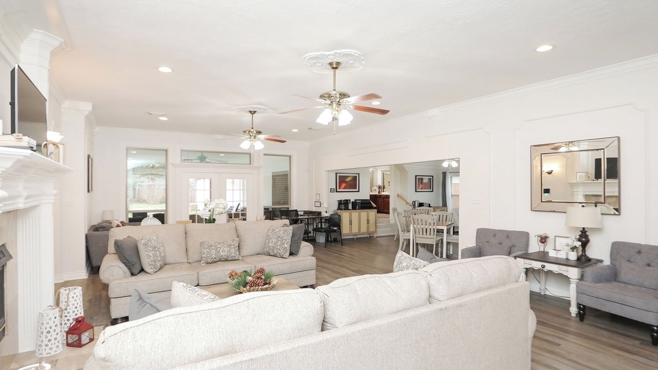 Photo of Livingroom in Humble