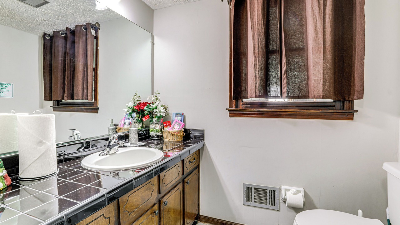 Photo of Bathroom in Stone Mountain