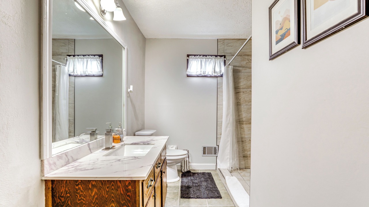 Photo of Bathroom in Stone Mountain