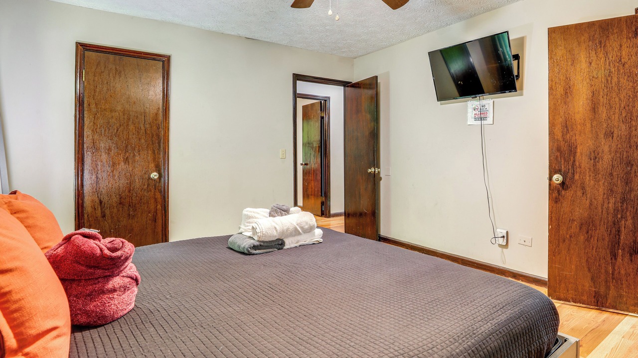 Photo of Bedroom in Stone Mountain