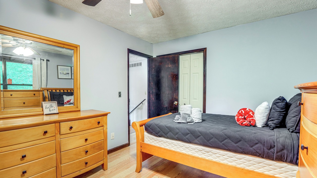 Photo of Bedroom in Stone Mountain