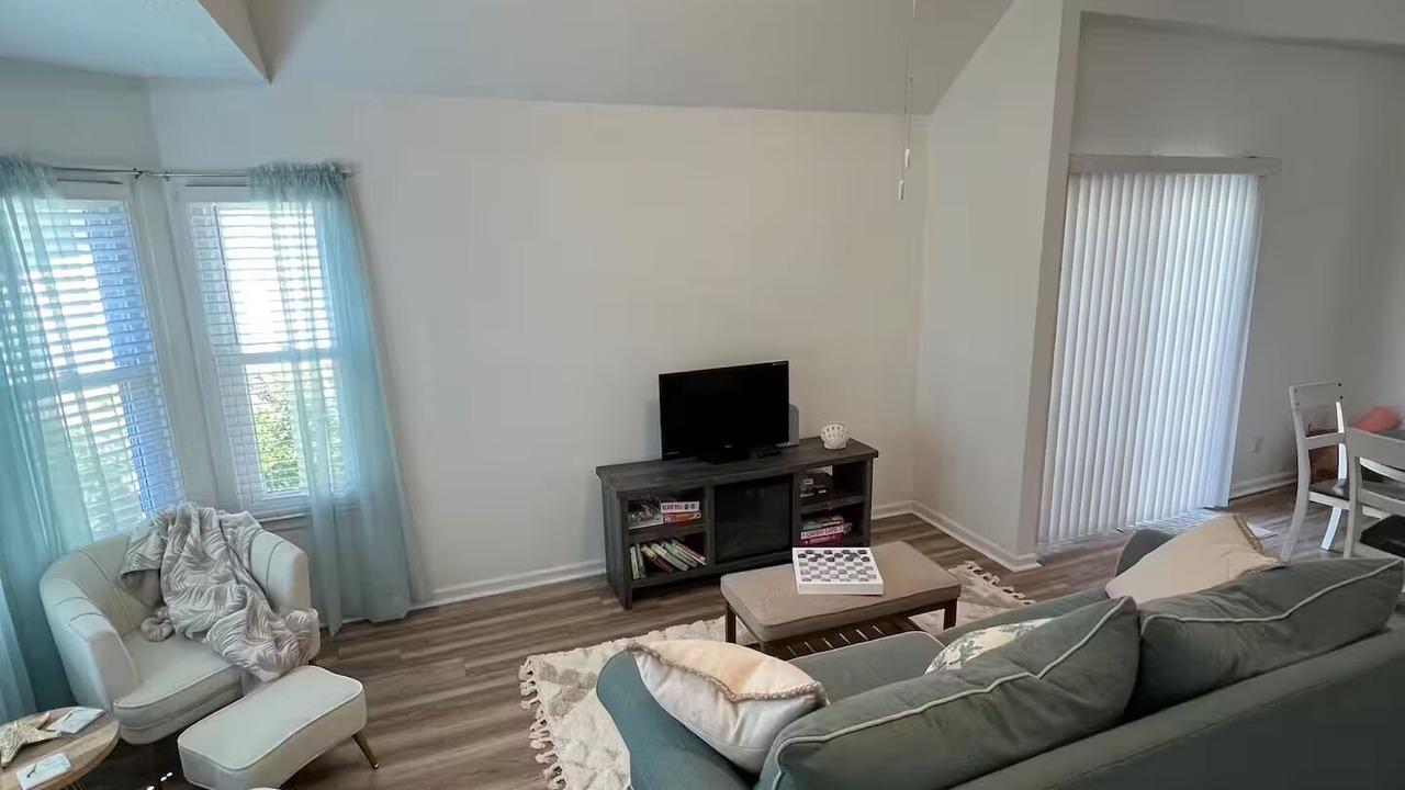 Photo of Livingroom in Sunset Beach