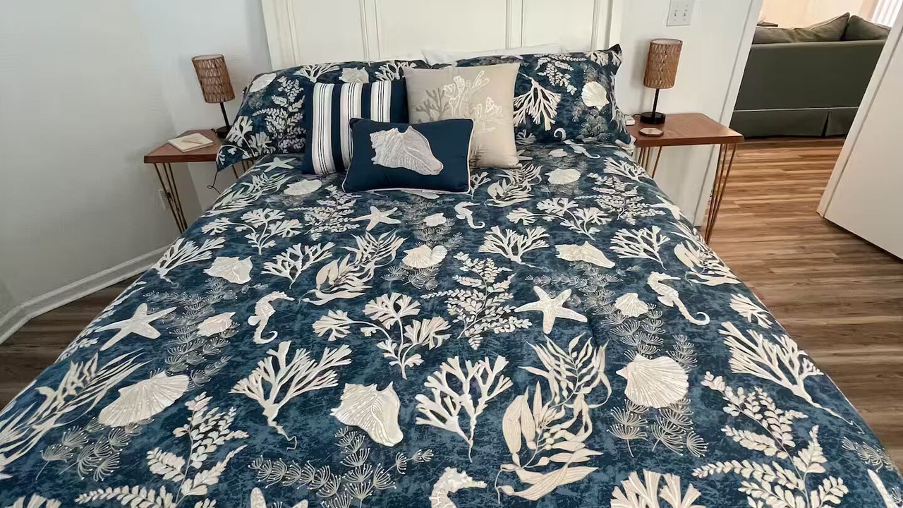 Photo of Bedroom in Sunset Beach