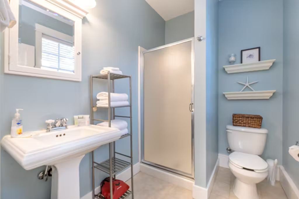Photo of Bathroom in Nelscott