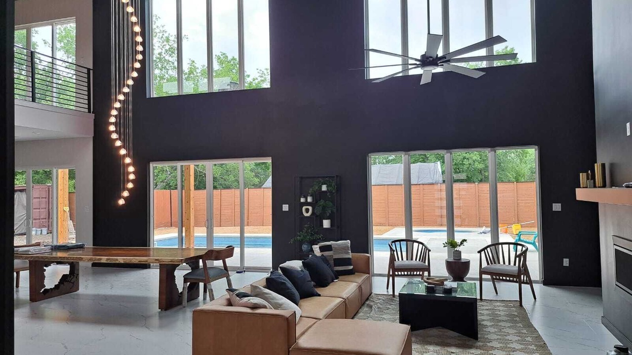 Photo of Livingroom in Manchaca