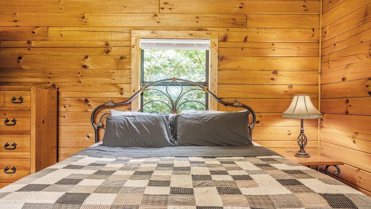 Photo of Bedroom in Sevierville