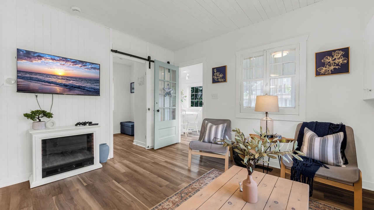 Photo of Livingroom in Crystal Beach