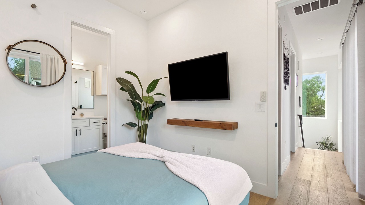 Photo of Bedroom in Rosewood