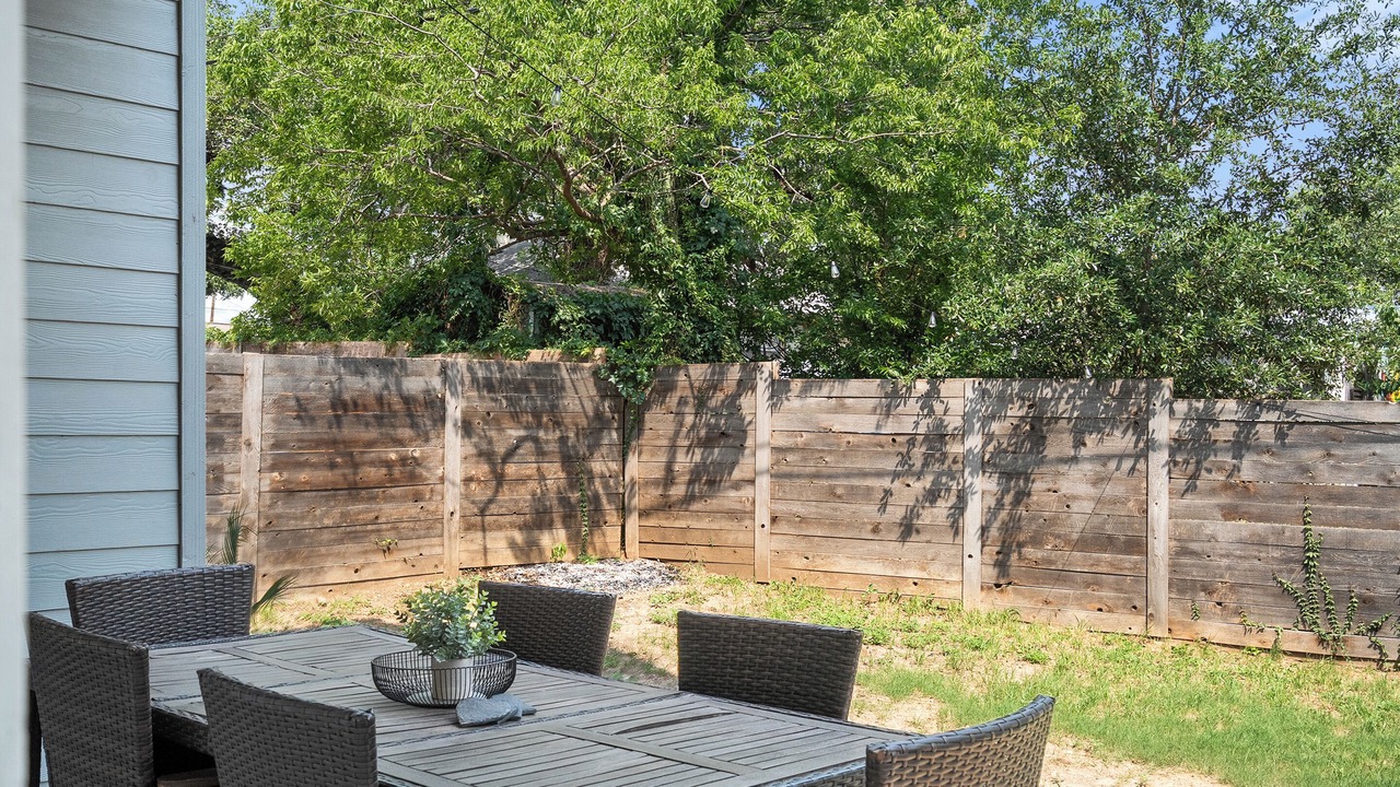 Photo of Outdoor in Rosewood