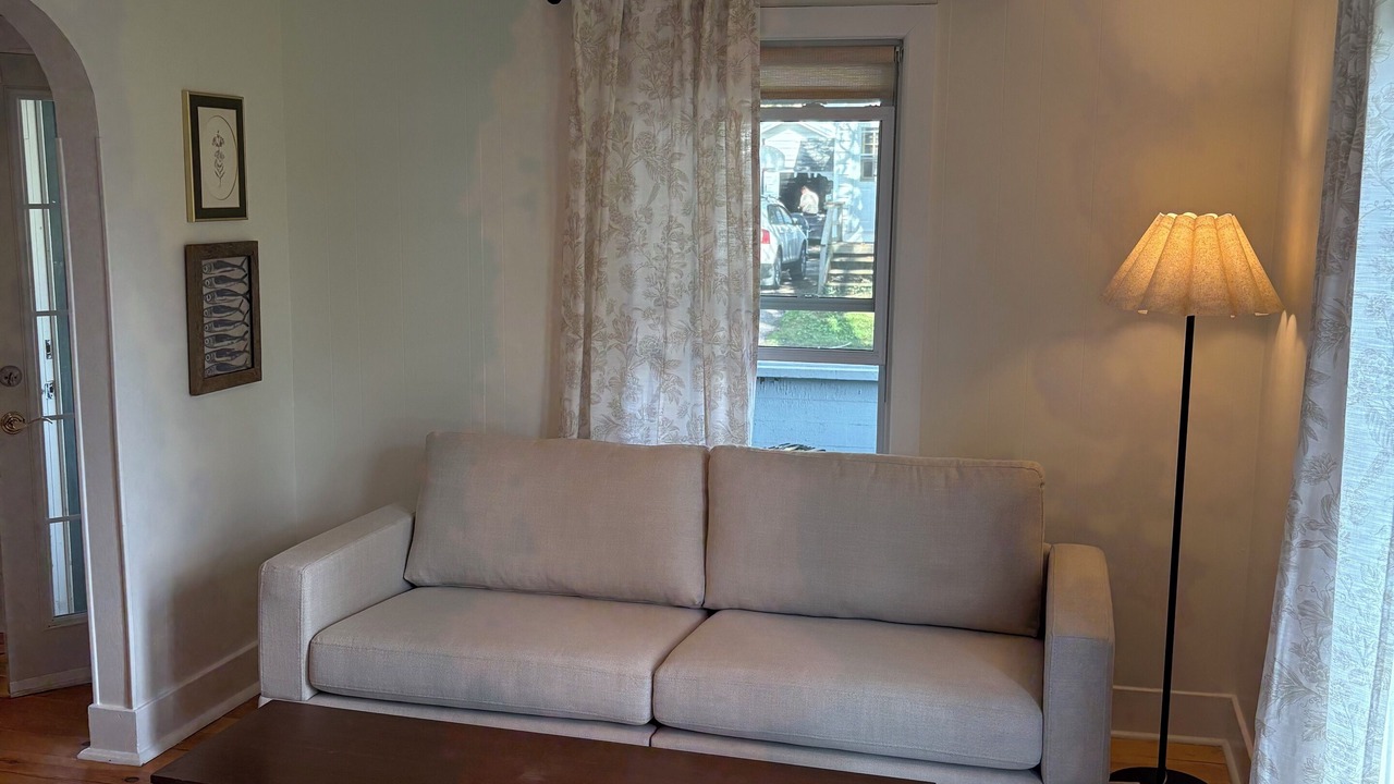 Photo of Livingroom in Crystal Beach
