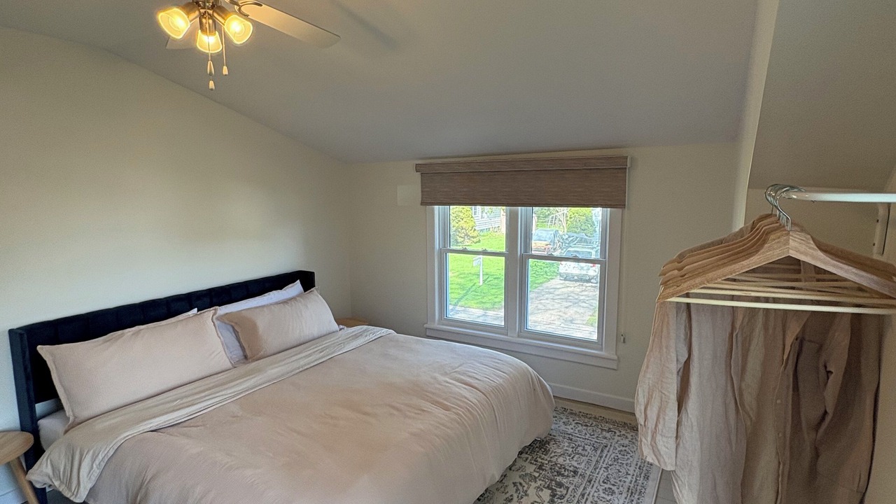 Photo of Bedroom in Crystal Beach