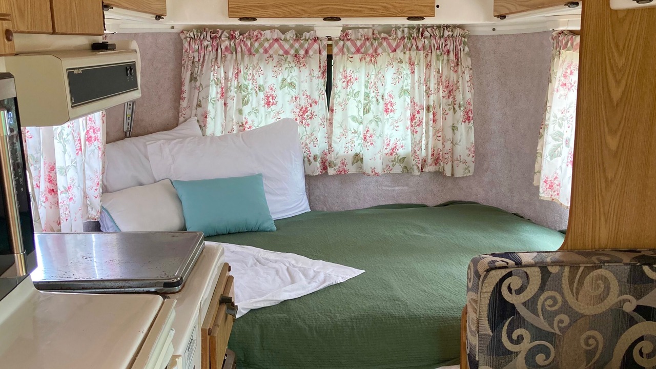 Photo of Bedroom in Canyon Lake