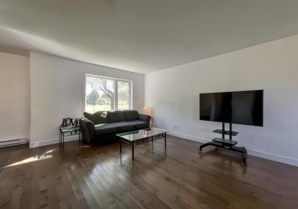 Photo of Livingroom in Saint-Hubert