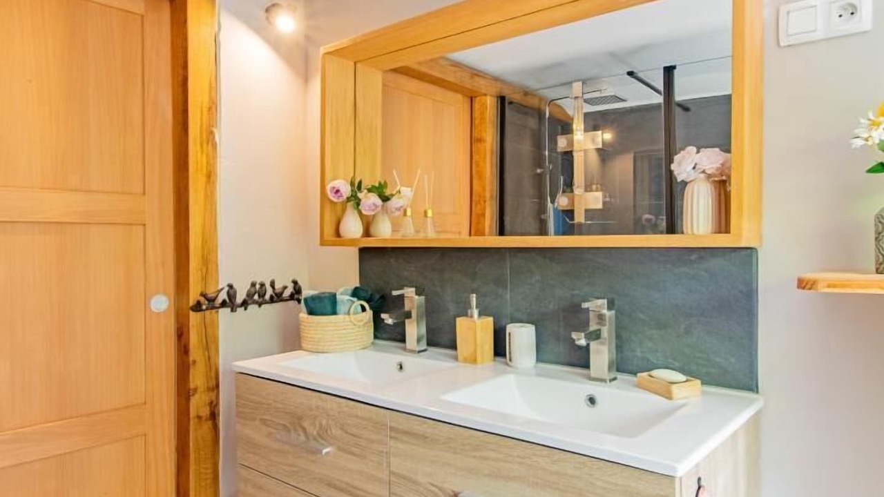 Photo of Bathroom in Etang-sur-Arroux