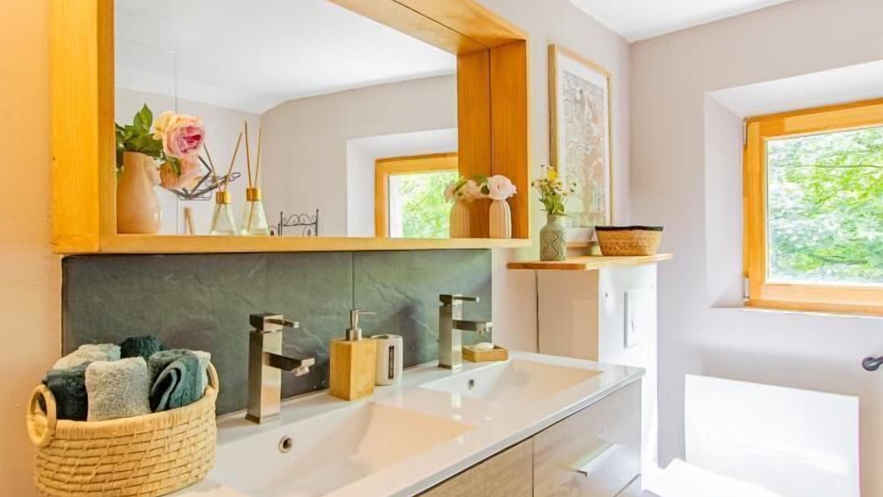 Photo of Bathroom in Etang-sur-Arroux