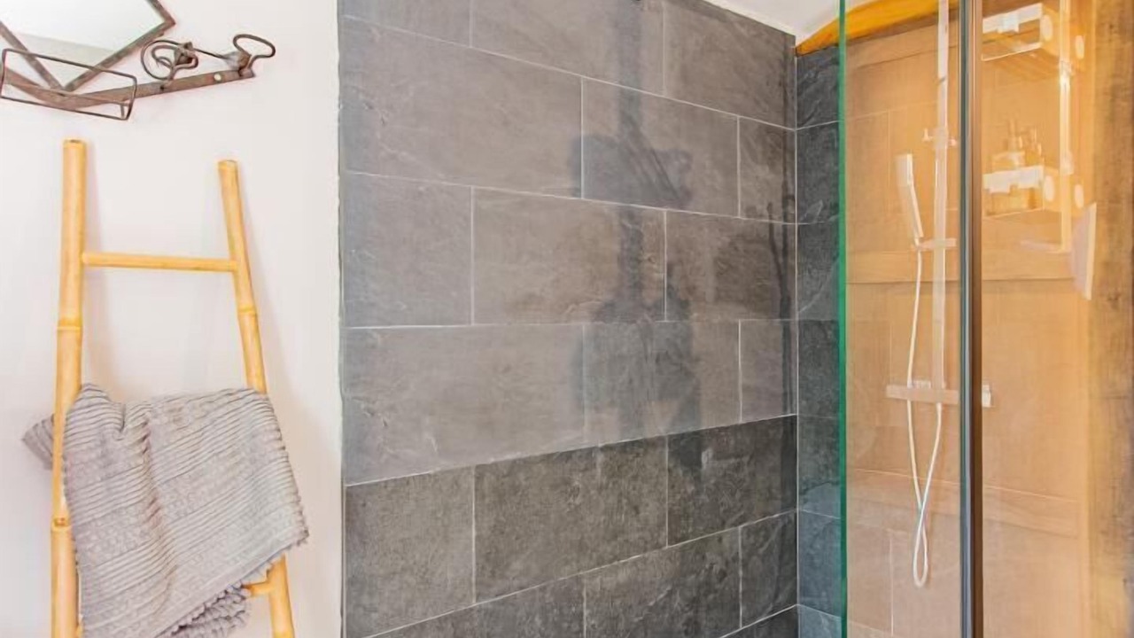 Photo of Bathroom in Etang-sur-Arroux