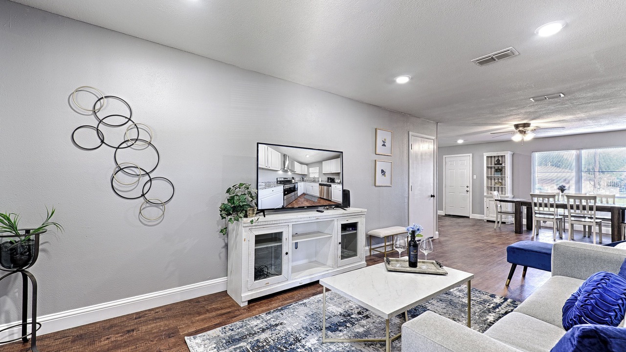 Photo of Livingroom in Burleson
