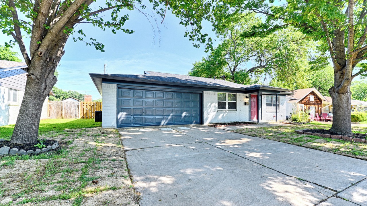 Photo of Outdoor in Burleson