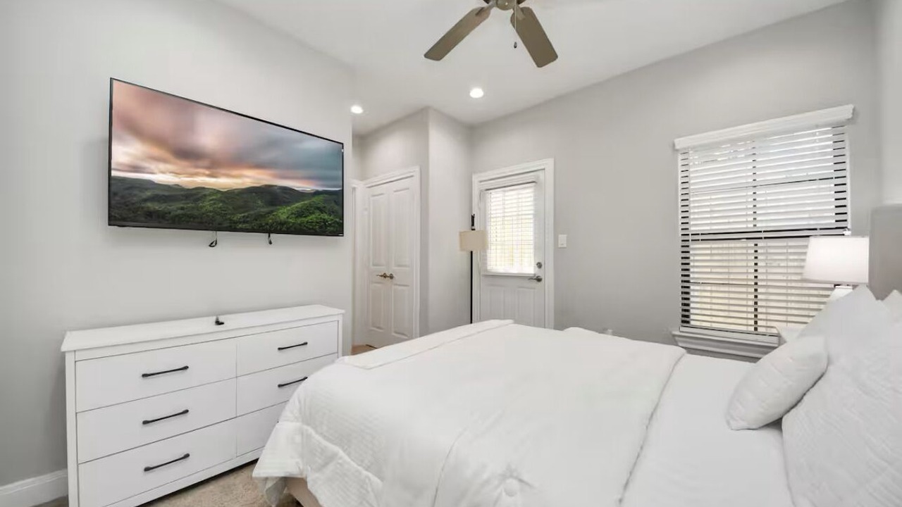 Photo of Bedroom in Woodlake - Briar Meadow