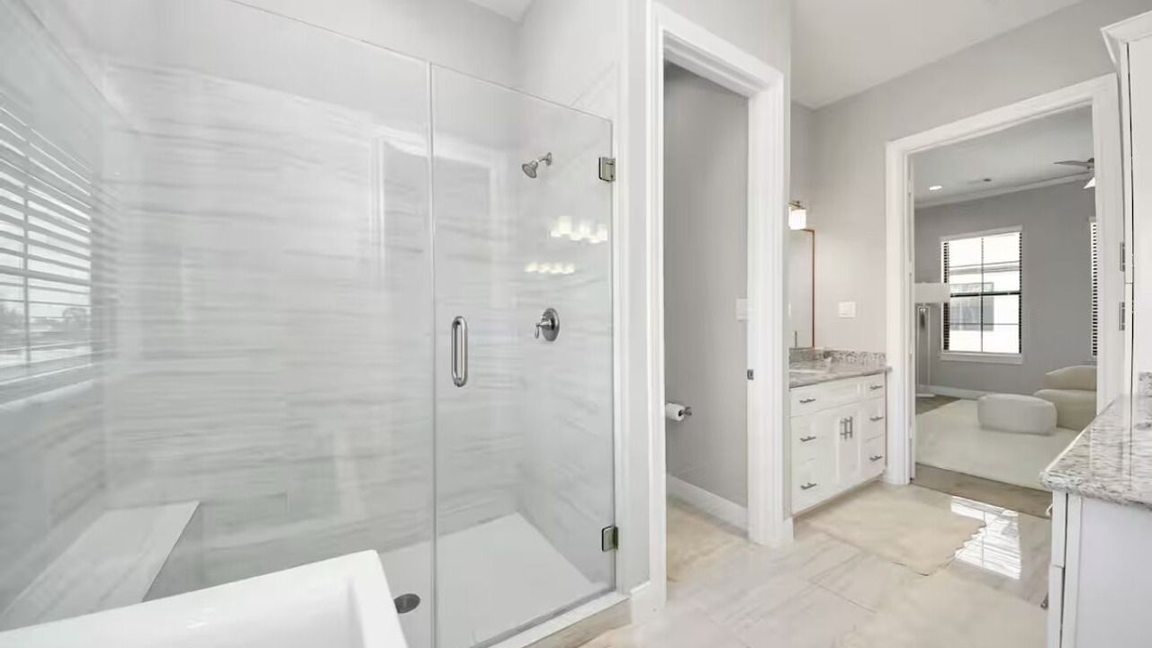 Photo of Bathroom in Woodlake - Briar Meadow