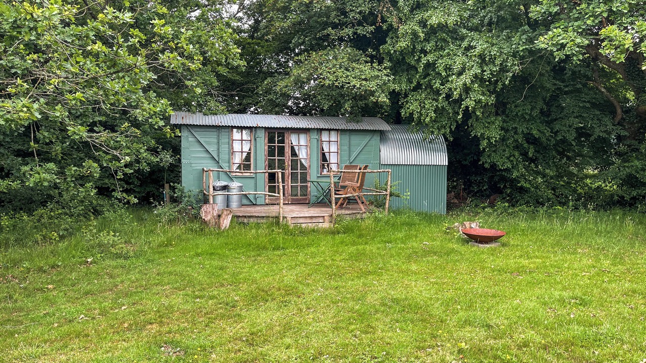 Photo of Outdoor in Ashford