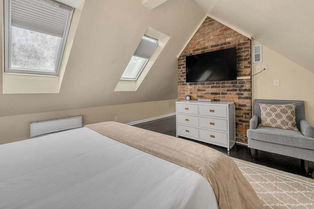 Photo of Bedroom in West Suburb