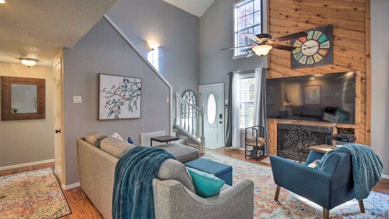 Photo of Bedroom in Tool