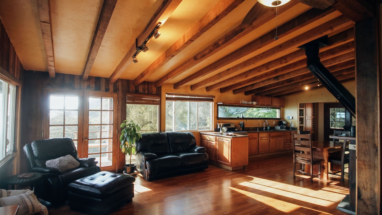 Photo of Others in Lucia