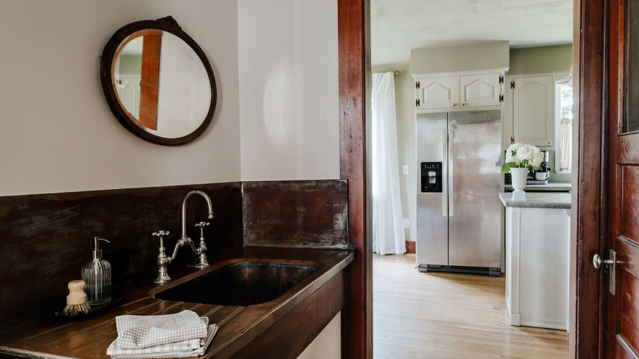 Photo of Bathroom in Melrose Park