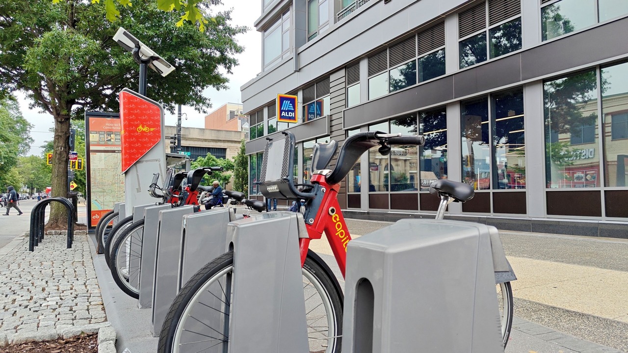Photo of Outdoor in H Street Corridor
