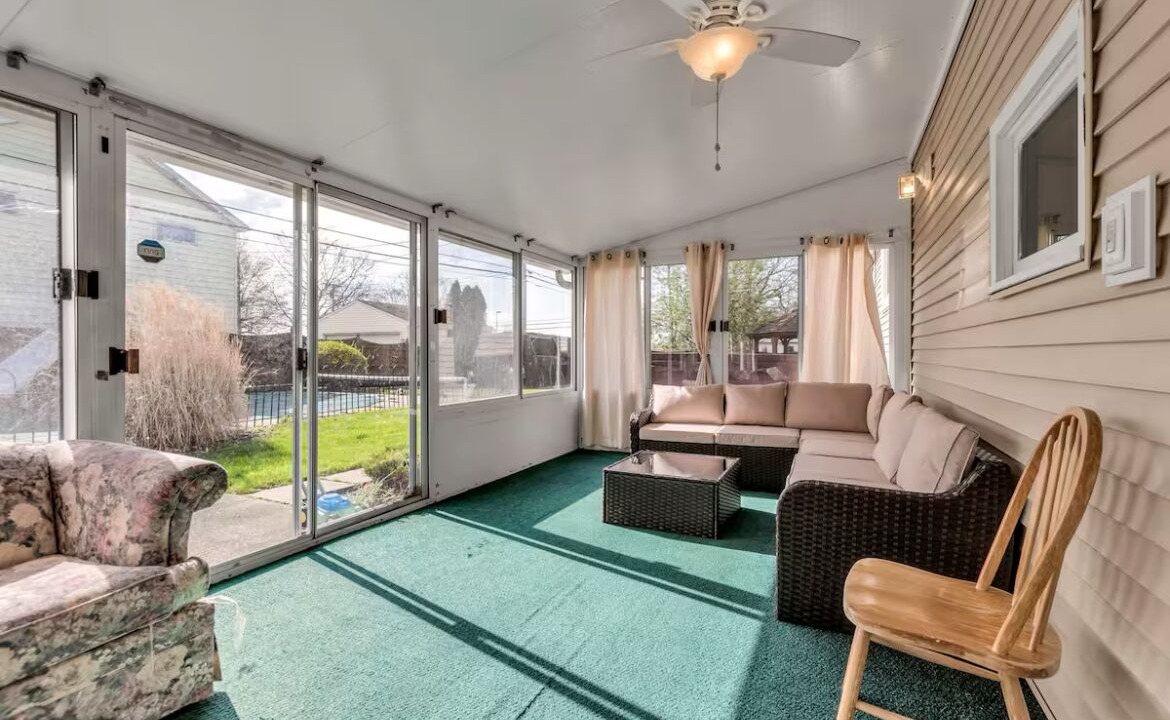 Photo of Livingroom in Rochester