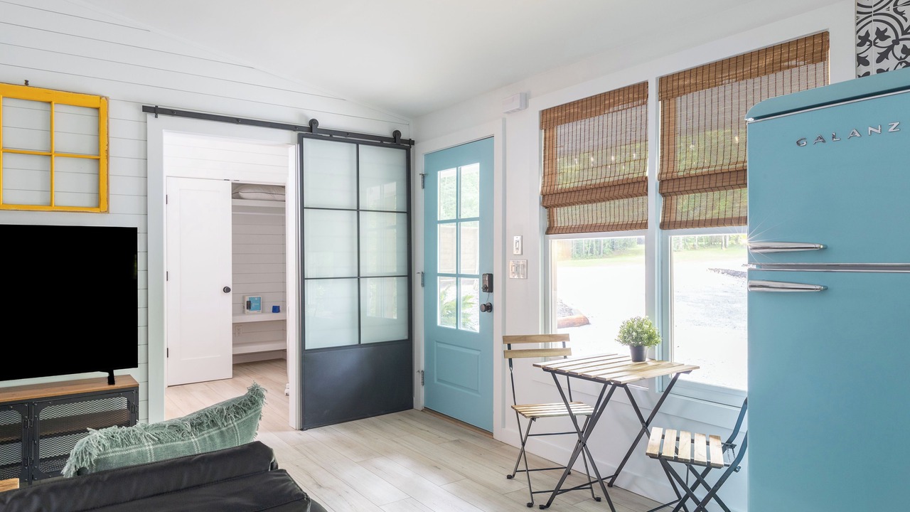 Photo of Livingroom in Buford