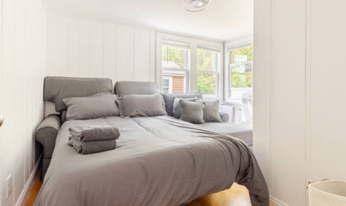 Photo of Bedroom in Mashpee
