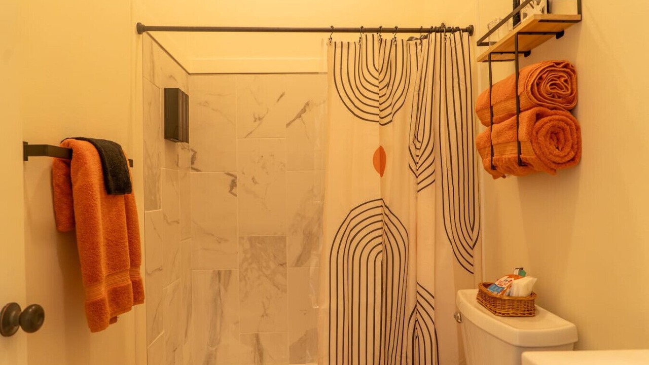 Photo of Bathroom in Jasper