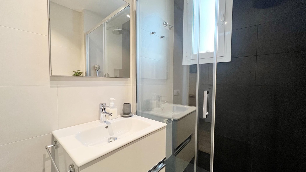 Photo of Bathroom in La Vila Olimpica del Poblenou