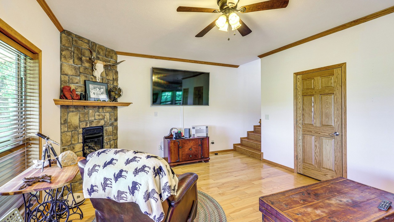 Photo of Livingroom in Centerville