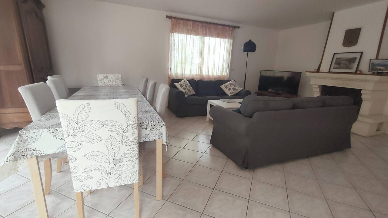 Photo of Livingroom in Messanges