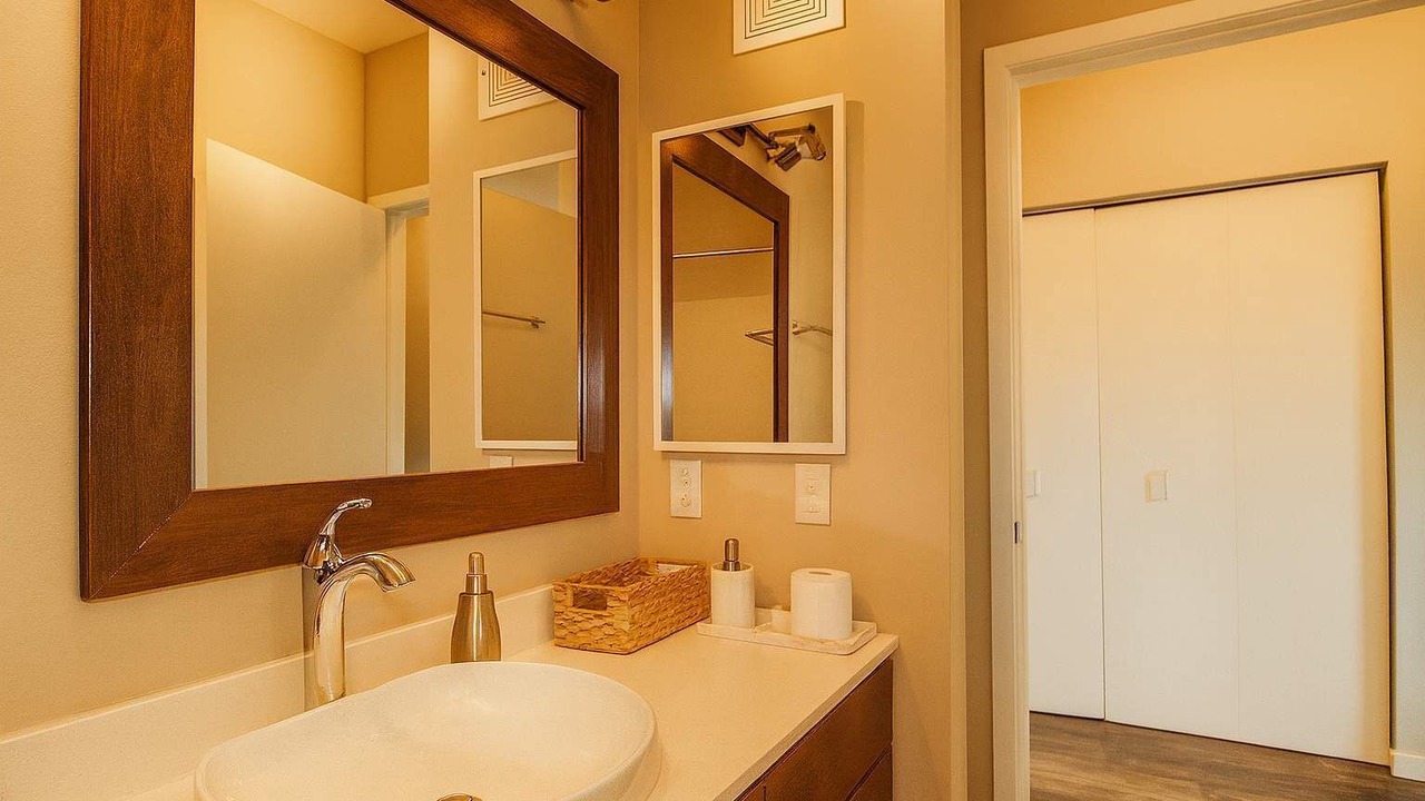 Photo of Bathroom in DeBaliviere Place