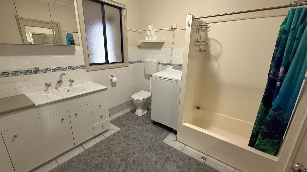 Photo of Bathroom in Dalrymple