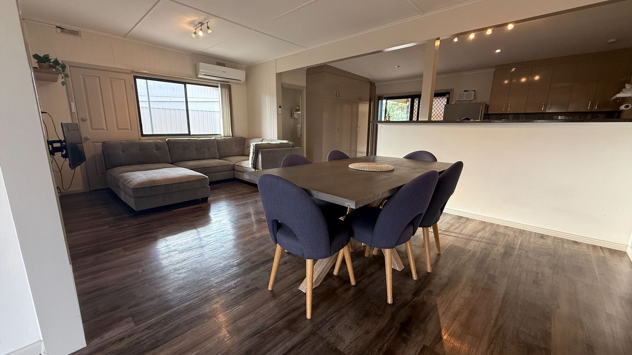 Photo of Others in Dalrymple