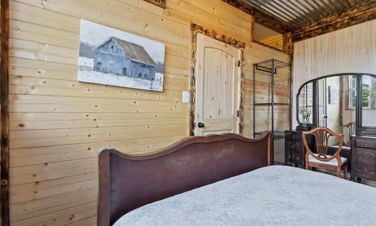 Photo of Bedroom in Valley Head