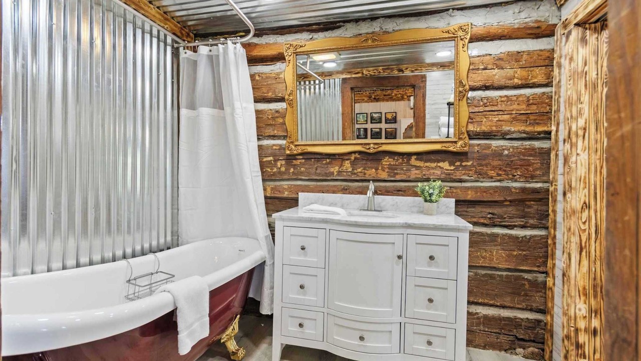 Photo of Bathroom in Valley Head