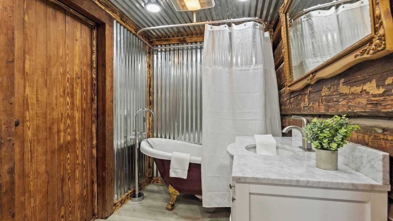 Photo of Bathroom in Valley Head