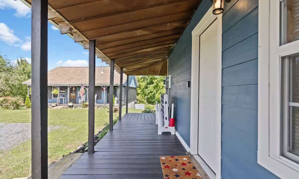 Photo of Patio Balcony in Valley Head